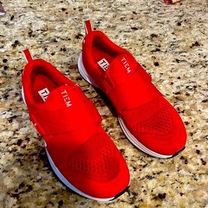 TIEM cycling shoes with clips size 7. Gently used.